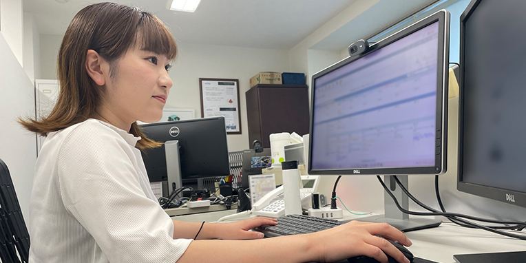 株式会社ファインシステム スタッフimg