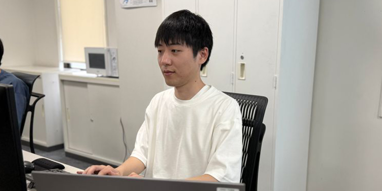株式会社ファインシステム スタッフimg
